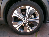 純正アルミホイール205/55R17・ヨコハマ製です。