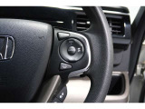 Hondaセンシングの機能のひとつ、アダプティブクルーズコントロール付!アクセルから足を離しても設定したスピードと前車との車間を保ち走行してくれます!車線維持もアシスト☆高速道路で疲労軽減ですね☆