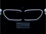 【キドニーグリル】BMWは約90年もの間、ほぼ全ての車両にひと目でBMWだと分かるこの特徴的なフロントグリルが備えられ、デザイン・アイコンとして親しまれてきました。