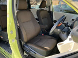 見通しのよいすっきりとした視界で、誰でも運転しやすいです。運転のしやすさは疲れにくさにも繋がりますよ♪