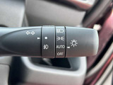 [オートライト]AUTOに合わせておくだけで夜間や、トンネル内で自動でヘッドライトが点灯します!付け忘れ消し忘れがないので楽々☆