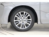 タイヤサイズ(215/55R17)です。