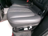 数ある認定中古車の中から群馬BMWプレミアムセレクション館林をご覧いただきまして誠にありがとうございます。ベテランスタッフがお客様のご質問に丁寧にご回答させていただきますので宜しくお願いします。