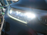 切れにくく明るいLEDヘッドライト装備