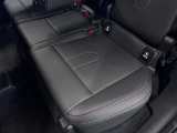 後部座席 足元も広々としておりますが実際にお乗りになっていただければと思います。