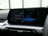 ◆iDriveを装備。操作系統をディスプレイから独立させることで、人間工学に基づいた最適な運転環境を実現しております。◆