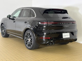 カイエン E ハイブリッド ティプトロニックS 4WD 