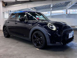 BMW・MINIの厳しい試験を突破したメカニックが多数在籍しております。ご購入後の納車前整備をしっかりいたします。楽しいMINIライフをお過ごしください。