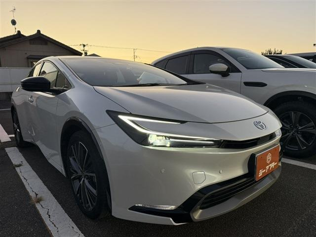 プリウス 2.0 Z ワンオーナー 禁煙車 純正12.3インチナビ