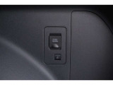 非常時やキャンプなどに役立つAC100V(1500W)コンセント付きです。