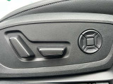 ●電動シート『車両の座席を電動で調整できます。ドライバーや乗客がボタンを押すことで、シートの前後、上下、背もたれの角度などを簡単に調整できます』個々の体型や好みに合わせた快適な座り心地を実現できます。