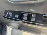 パワーウインドウスイッチ廻りです
