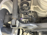 お車を安心してお乗りいただく為には、足回りの定期点検が欠かせません。サービスサポート(有償保証)では無料点検もご提供しており、安心のカーライフをお過ごしいただけるサポート体制が整っています。