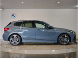 ☆BMWの前後重量配分50:50はエンジン自体をフロントタイヤよりも後ろにずらし、通常はエンジンルーム内に搭載される重量物であるバッテリーをトランクに移動させるなどして実現されています☆