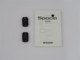 キーを取り出さずにドアを施錠&解錠。クルマの始動も可能です。