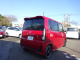 ホンダ専門知識を持つディーラーサービススタッフが徹底した整備の後、納車させていただきます。あなたのカーライフに、「安心・信頼・満足」のサービスをお届けします。