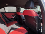 ◆LIBERALAは、輸入車選びの新たなスタイルを提案するインポート・セレクト・ブランドです。オーナー様となる方がクルマから直接感じる感性を第一にした、最良の一台との出会いをコーディネートいたします。