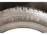 195/65R15    装着タイヤサイズです。 夏タイヤもスタッドレスタイヤの事も、トヨタモビリティ石川にご相談くださいませ