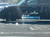 人気のヘッドアップディスプレイ!現在の車速、ナビゲーション・システムによるルート案内の矢印表示、チェック・コントロール、前車接近警告など、さまざまな情報をドライバーの視界内に直接表示いたします!