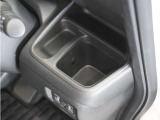 ◆ドリンクホルダー◆手の届きやすい場所にドリンクホルダーがあり、とても便利です。