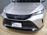 LEDヘッドライトです。デザイン性がよくとても明るいので、夜間の走行や悪天候でも安心です。しかも長寿命!