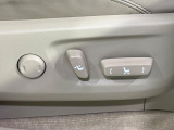 【前席パワーシート】スイッチ一つで簡単にシートの微調整が可能!電動だから力もいりません!快適なシートポジションにセットして、快適なドライブをお楽しみください。