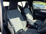 XC40 B4 モメンタム 