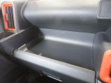 大型インパネトレイ ちょい置きスペース 便利