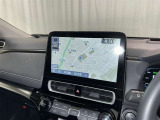 ナビゲーション付です。 ナビがあると便利、ラクラク何処でもいけます。 ナビが有るのと無いのとでは大きな違いですね。