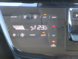 操作しやすいタッチパネル式オートエアコンスイッチ