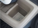 ◆ドリンクホルダー◆手の届きやすい場所にドリンクホルダーがあり、とても便利です。