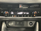 【エアコン】乗員に合わせて温度設定ができるエアコン独立温度調整機能を運転席、助手席、後席に装備!