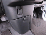 愛知ダイハツではお車をご購入頂いた後が本当のお付き合いのスタートだと思っています。 ですので定期点検や車検もお得なパックをご用意してお客様に頼りにされるダイハツディーラーを目指しています☆