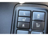 運転席と助手席にシートヒーターが付いています。