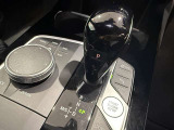 メルボルン・レッドメタリック 電動トランク ACC 禁煙車 AppleCarPlay 18インチホイール パーキングアシスト 後退アシスト バックカメラ 正規認定中古車 全国正規ディーラー保証 2年走行距離無制限
