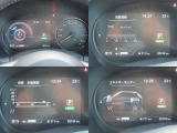 デジタルメーターです。左の液晶部には燃費計の表示が可能です。