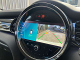 在庫車両はストックヤードにも保管してございます。あらかじめ在庫確認及びご来店日時のご連絡を頂けますと円滑なご案内が可能です。