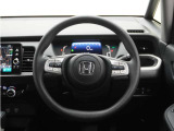 ◆ハンドル全体◆各種スイッチがハンドルから手を放さず操作できるので運転中でも楽に操作できます。