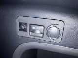AC100V、1500Wのコンセントを車内に設置。アウトドアや駐車場で野外のコンセントとして利用できます。また、停電などの非常時にも使える便利な機能です!