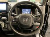 運転している間、長く触れているものだから手になじむハンドルがいいですよね。
