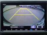 ◆【リアカメラ】が装着されています。リバースに入れるだけで映ります。後方の安全確認や、狭い駐車場での車庫入れ、雨の日や夜間など視界の悪い時に便利です。安全にバックする為には欠かせない装備です。