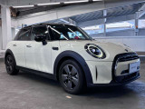 BMW・MINIの厳しい試験を突破したメカニックが多数在籍しております。ご購入後の納車前整備をしっかりいたします。楽しいMINIライフをお過ごしください。