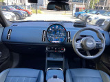 まずはご連絡をください!お車詳細や展示状況はMINI NEXT城東鶴見06-6933-3298まで。