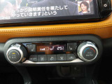 液晶付きのオートエアコン装備!