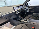 ABS:急ブレーキの車輪ロックを防止。車の安定性と操縦性を確保!