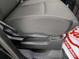 運転者にとっては日々使用することとなる運転席です。運転席が快適だと運転に集中することができますね。