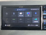 CD再生機能やDVD再生機能などで音楽を聴きながら楽しくドライブが出来ます!!
