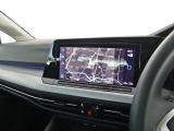 10インチ大型タッチスクリーンを採用したナビはVW通信機能WECONNECTと連動して スマートフォンの画面え表示することが可能です。