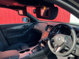 運転席及び助手席サンバイザーにはバニティミラーを装備☆
