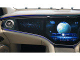 メルセデスジャパンが定めるサーティファイドカー(認定中古車)として登録を致しますので、納車時にはタイヤやバッテリー等も規定以下の数値であれば、整備代金を頂かず、無償で交換となります。ご安心下さい。